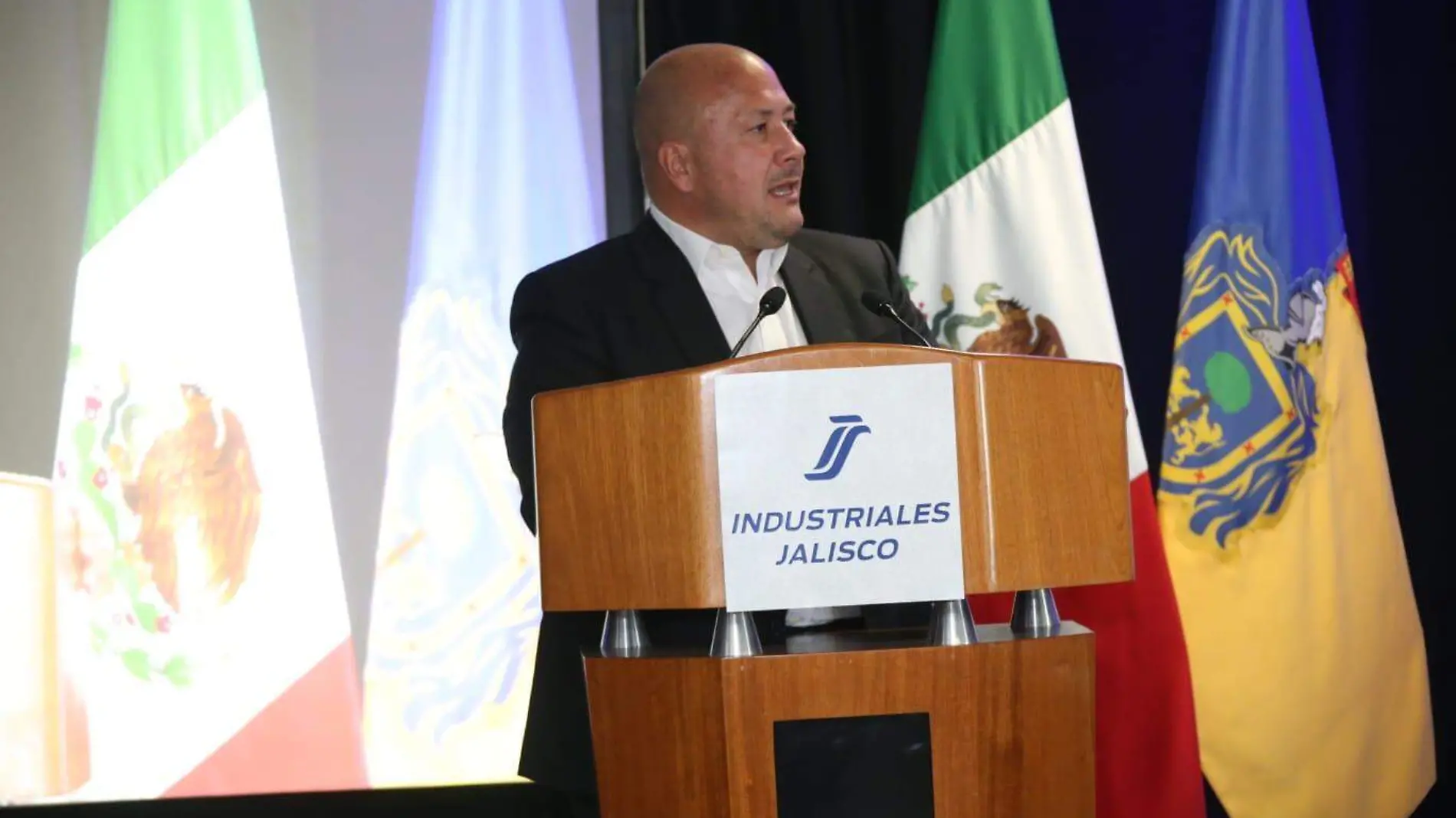 Destaca el Gobernador trabajo de industriales de Jalisco en reactivación económica